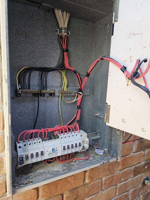 Solar Switchboard Upgrade for Chelmer’s Air Conditioning System