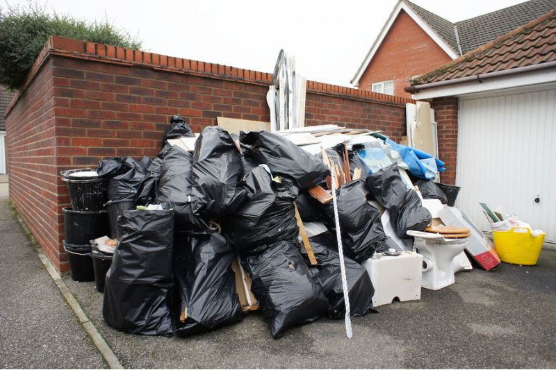 End of Tenancy Clearance in Watford: Reliable and Fast Solutions